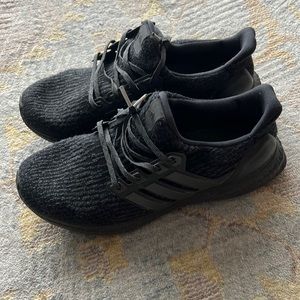 Adidas Ultra boost black size 9